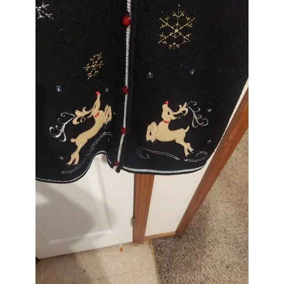 White Stag Ugly Christmas Sweater Vest Reindeer Snowflakes Size‎ 12/14 L Black - Picture 4 of 8